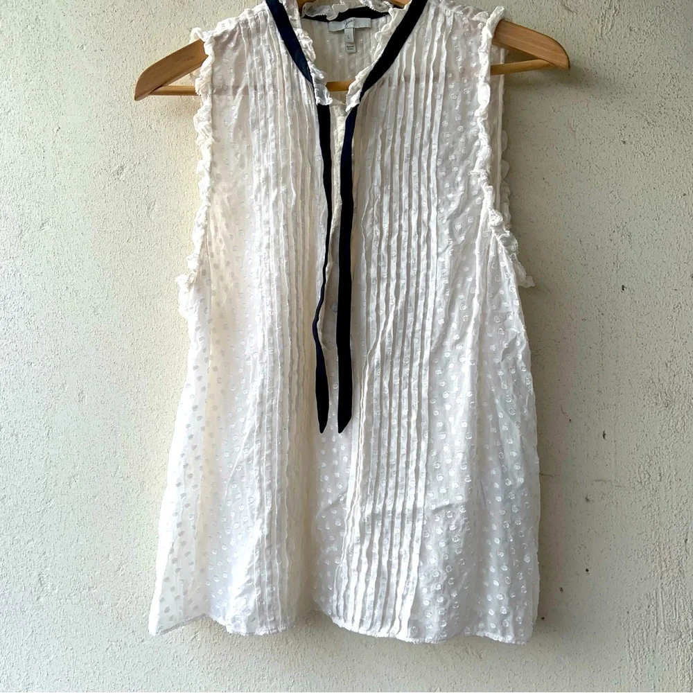 White Sleeveless Top with Black Velvet ribbon - Picture 1 of 9